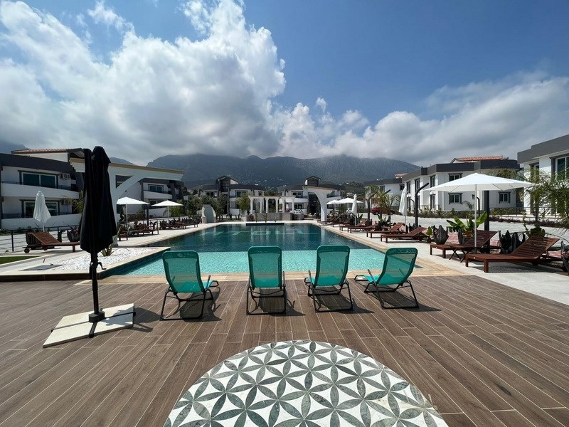 1 bedroom modern LUXURY off apartments in a great location + fantastic investment opportunity