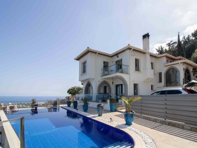 4-Bedroom Mediterranean Villa + 15m x 6m Infinity Pool + Fully Furnished + Central Heating + Automatic Generator + Furnished Bar Area + Unrivalled Panoramic Views + Title deed in the owner’s name and VAT paid