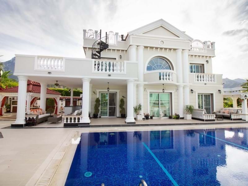 3-bedroom villa + 5m x 10m swimming pool + amazing views! + Title deed in owner’s name, VAT paid