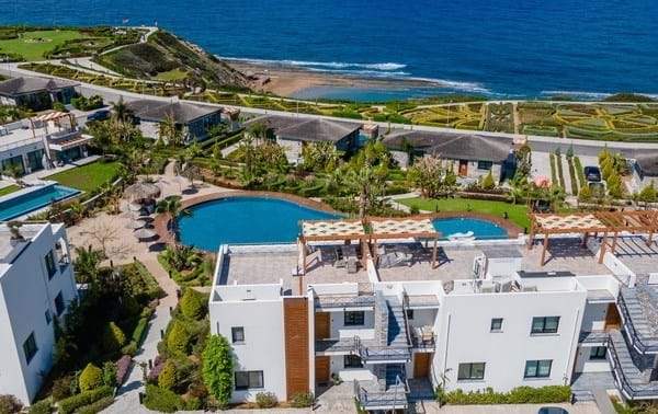 Exclusive 3-bedroom LUXURY ground floor apartment + communal swimming pools white goods air conditioning + restaurant + spa & gym + Title deed in the owner’s name VAT paid