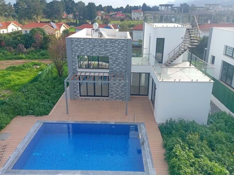 Luxury 3 bedroom villas + swimming pool + air conditioner + white goods + open fire + payment plan