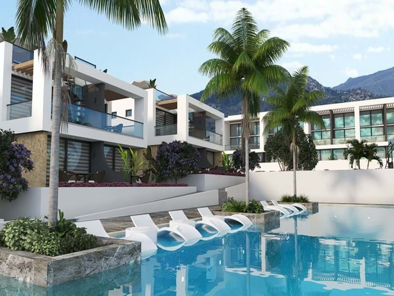 1+1-bedroom luxury apartment + garden terrace + within a complex + communal pool + sea and mountain views